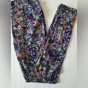 LuLaRoe Women’s OS Leggings